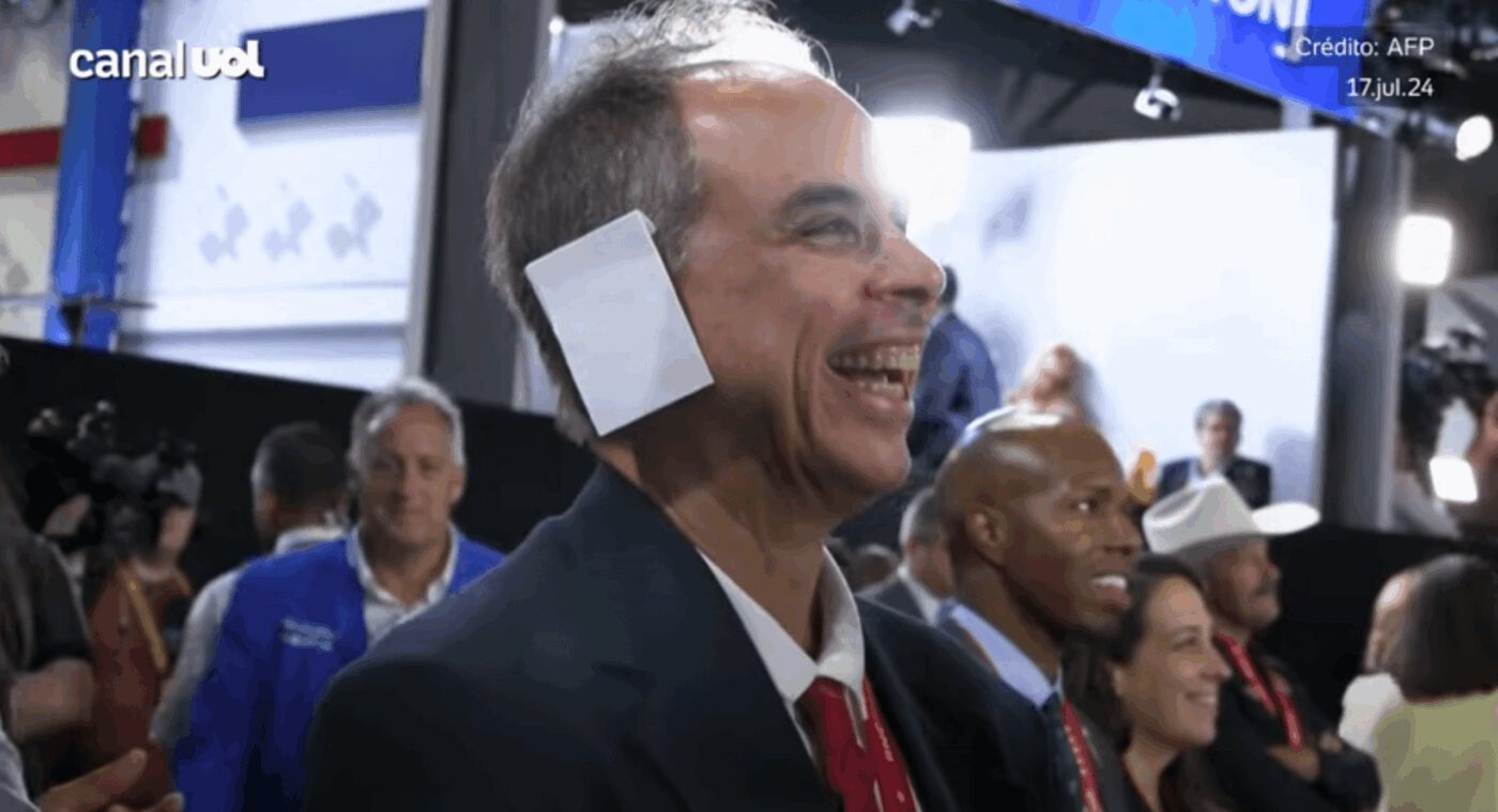 Republicanos usam curativo na orelha em sinal de apoio a Trump em convenção… - Veja mais em https://noticias.uol.com.br/internacional/ultimas-noticias/2024/07/17/donald-trump-curativo-apoiadores-atentado-convencao-republicanos.htm?utm_source=pocket_saves&cmpid=copiaecola